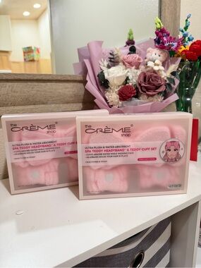 !BUNDLE !BUNDLE - The Crème Shop Pink Spa Teddy Headband & Cuff Set - 2 Piece